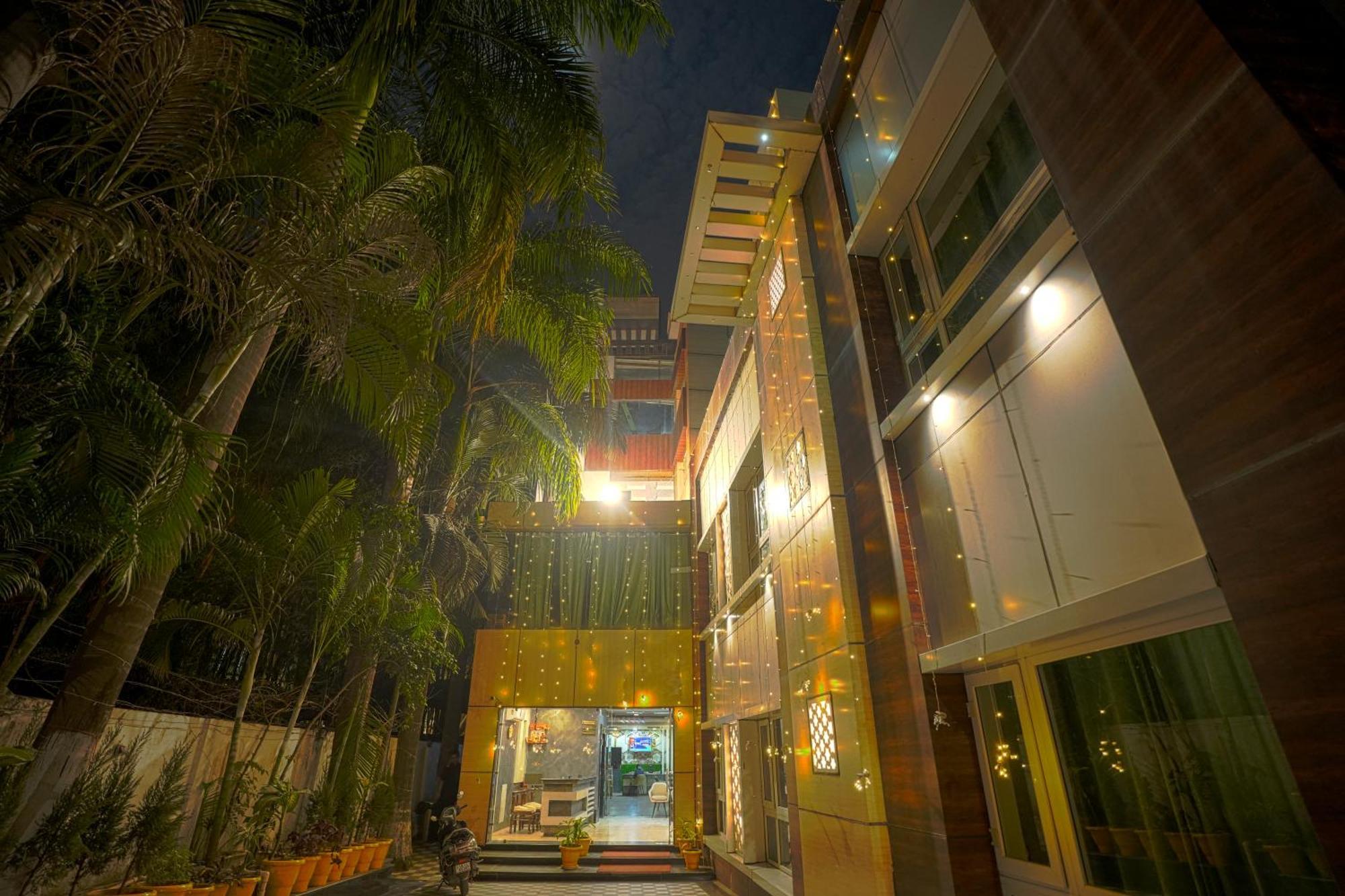 فندق Q Saina S K Regency Rishīkesh المظهر الخارجي الصورة